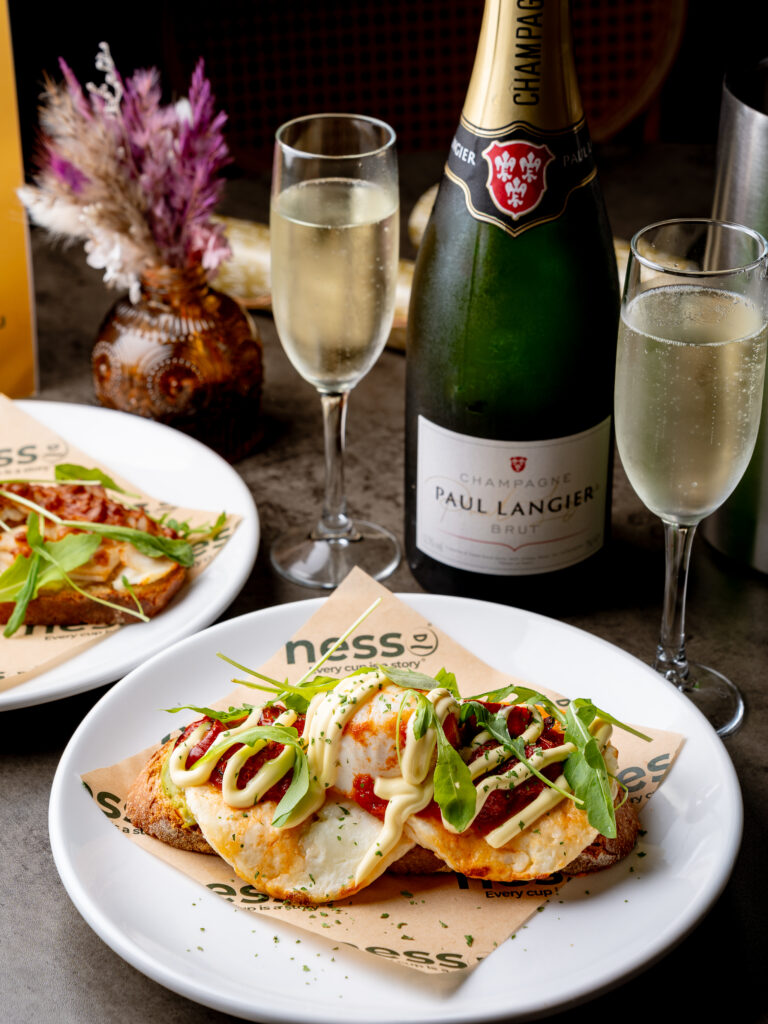 Bottomless brunch Leeds city centre at Nesso Merrion Street